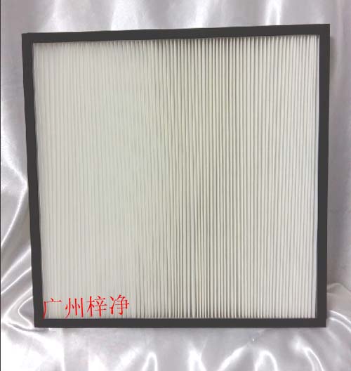 板式中效過濾器設(shè)計(jì)特點(diǎn)：風(fēng)量大、阻力小、結(jié)構(gòu)堅(jiān)固、可重復(fù)清潔使用。