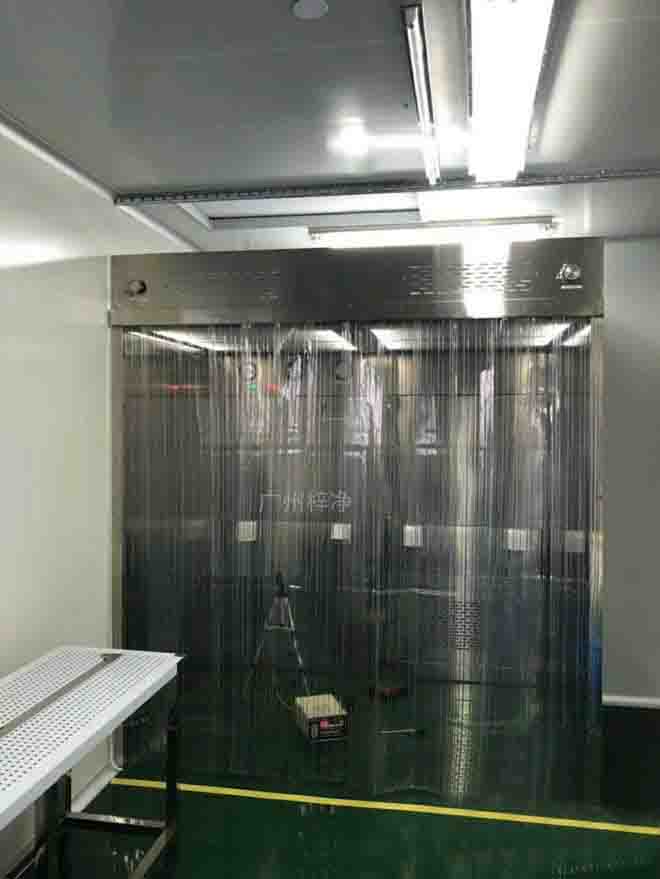 負(fù)壓稱量罩結(jié)構(gòu)圖由初效、中效、高效、風(fēng)機(jī)等部件組成