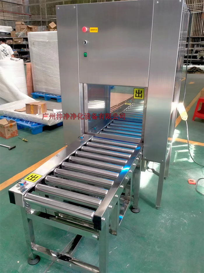 運(yùn)輸帶傳遞窗可按用戶(hù)大小尺寸及要求設(shè)計(jì)定作。