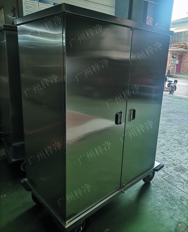 一次性物品電動(dòng)轉(zhuǎn)運(yùn)車采用304拉絲不銹鋼板面板厚度：≥1.2mm,表面作拉絲亞光處理。