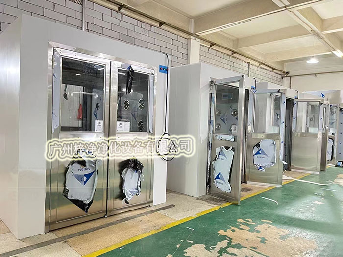 風(fēng)淋室的結(jié)構(gòu)和設(shè)計會影響風(fēng)淋效率，進(jìn)而影響所需的風(fēng)淋時間。