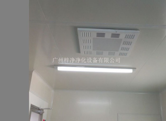 高效送風(fēng)口的尺寸效率要求，必須符合潔凈車間現(xiàn)場設(shè)計要求和客戶應(yīng)用標準。