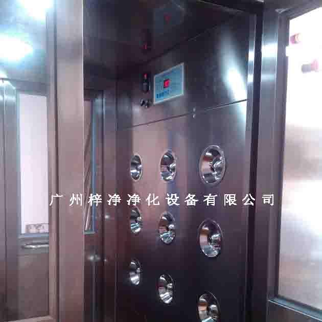 智能語(yǔ)音風(fēng)淋室工作區(qū)照片 智能語(yǔ)音風(fēng)淋室工作區(qū)照片