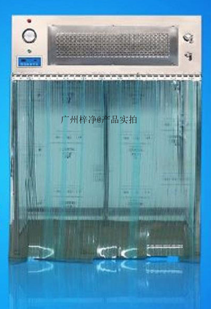 百級(jí)層流罩為醫(yī)藥行業(yè)構(gòu)建符合GMP標(biāo)準(zhǔn)的潔凈環(huán)境